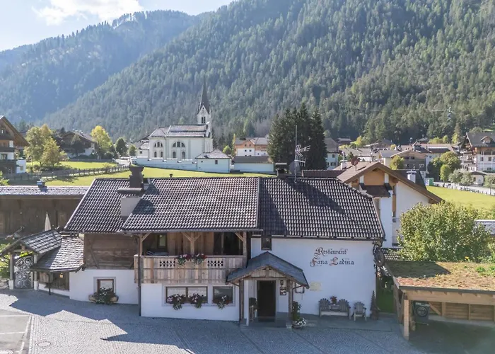 Bed and Breakfast La Uecia By Fana Ladina San Vigilio Di Marebbe